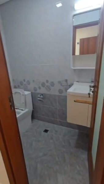 Location d'un appartement de 4 pièces sur Cocody Berverly