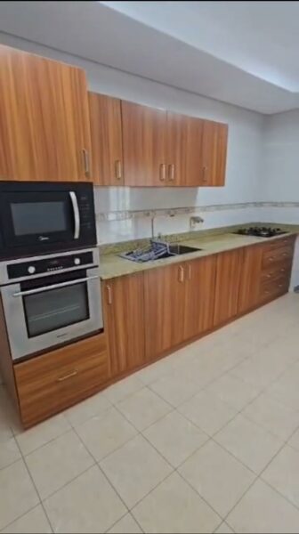 Location d'un appartement de 4 pièces sur Cocody Berverly