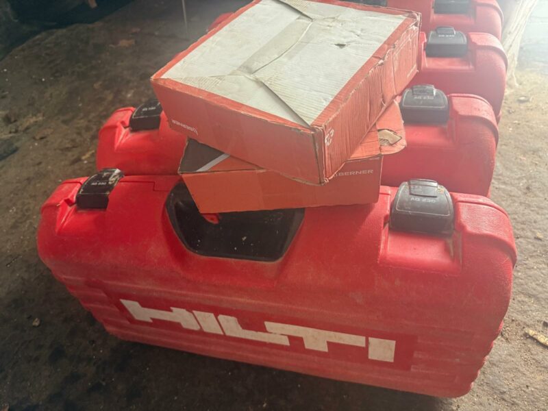 MEULEUSE MARQUE HILTI