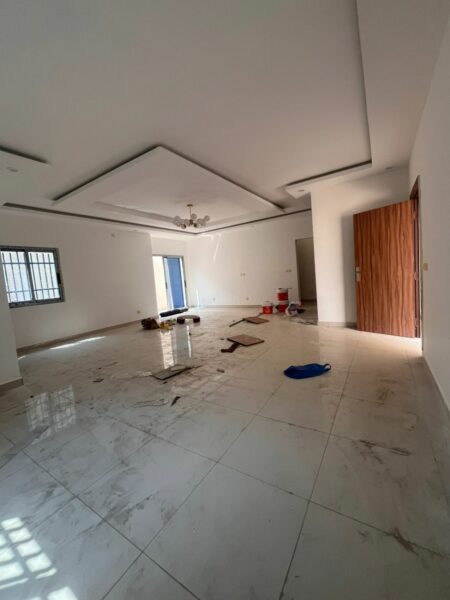 Location d'une villa duplex sublime de 5 pièces sur Cocody Riviera abata