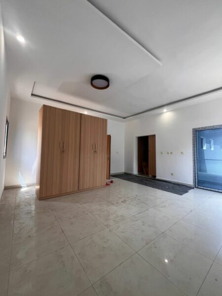 Location d'une villa duplex sublime de 5 pièces sur Cocody Riviera abata