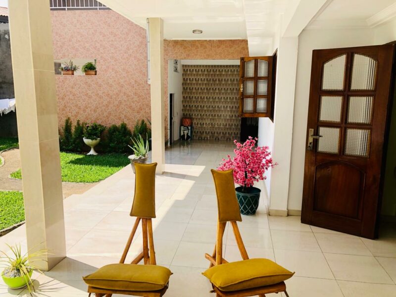 Location d'une sublime villa duplex de 10 pièces sur Riviera