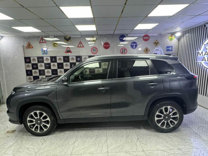Location d'une Suzuki grand Vitara sur Abidjan
