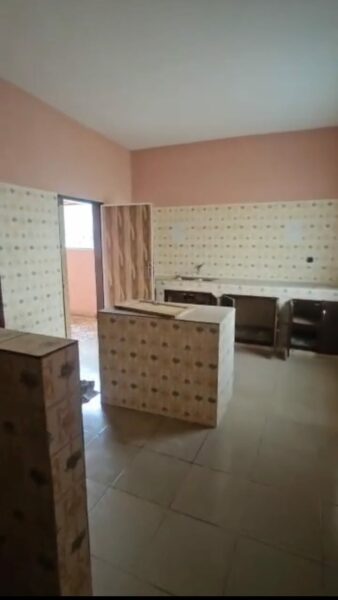 Location d'une villa duplex 9 pièces sur Bingerville zone kessé