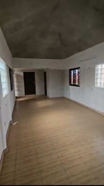 Location d'une villa duplex 9 pièces sur Bingerville zone kessé