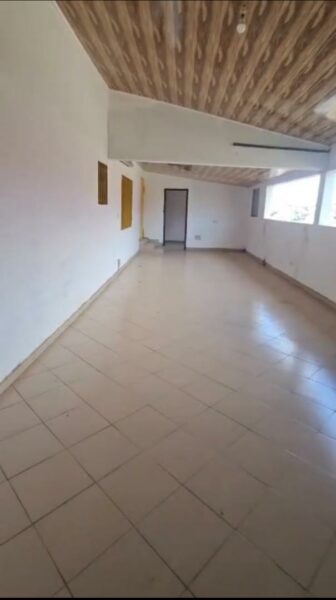 Location d'une villa duplex 9 pièces sur Bingerville zone kessé