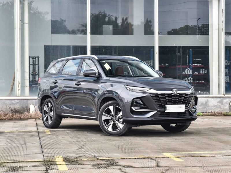 Location d'une Changan CS75 2025 sur Abidjan