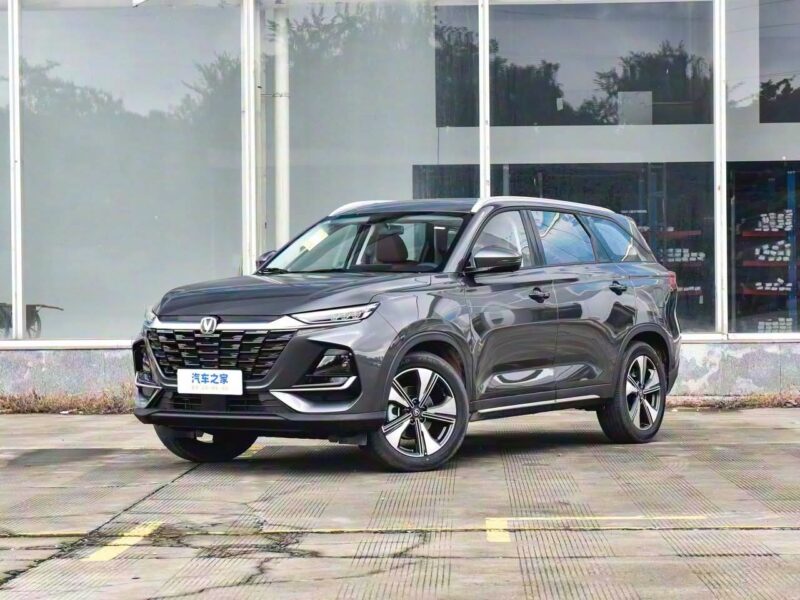 Location d'une Changan CS75 2025 sur Abidjan