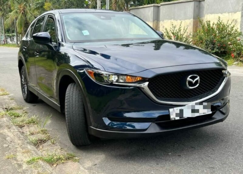 Location d'une Mazda CX5 sur Abidjan