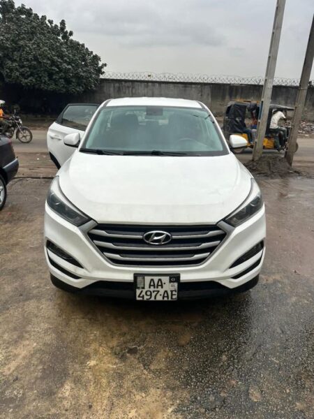 Location d'une Hyundai Tucson sur Abidjan