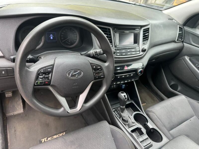 Location d'une Hyundai Tucson sur Abidjan
