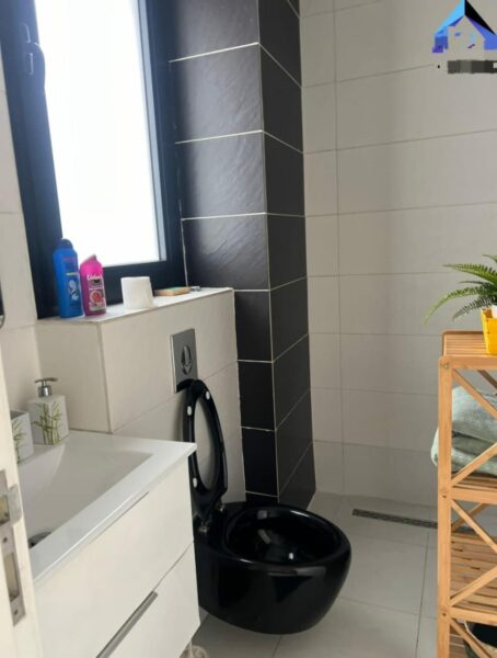 Location d'un appartement 4 pièces de haut standing sur Angré