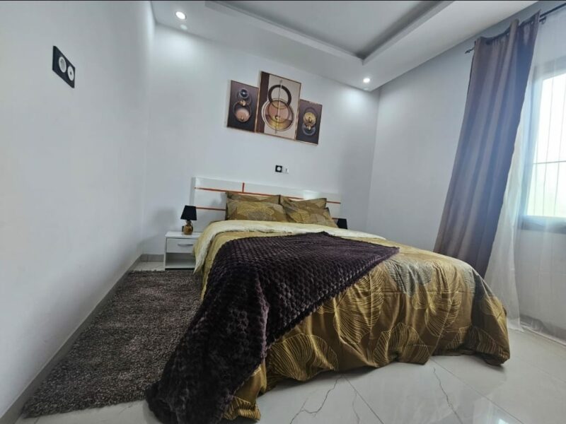 Location d'une Villa de haut standing de 4 pièces sur abata