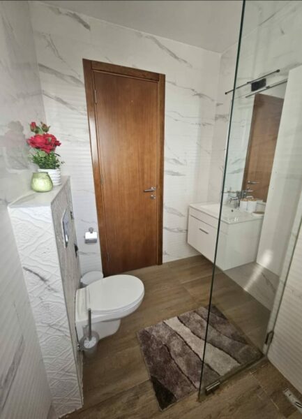 Location d'une Villa de haut standing de 4 pièces sur abata