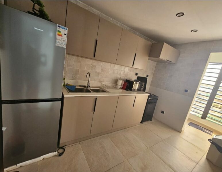 Location d'une Villa de haut standing de 4 pièces sur abata