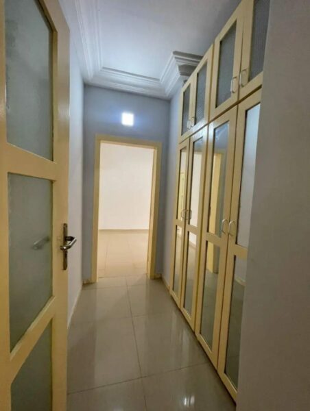 Location d'une villa basse sur Cocody Riviera 3