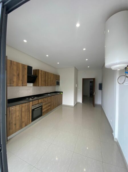 Lopcation d'un appartement de 5 pièces sur Cocody Riviera 4