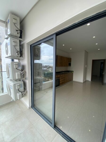 Lopcation d'un appartement de 5 pièces sur Cocody Riviera 4