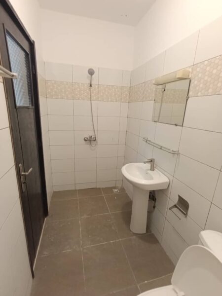 Location d'un appartement de 4 pièces sur bingerville