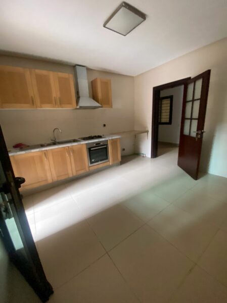 Location d'un appartement F3 de haut standing à la riviera bonoumin