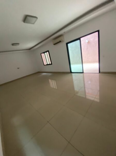 Location d'un appartement F3 de haut standing à la riviera bonoumin