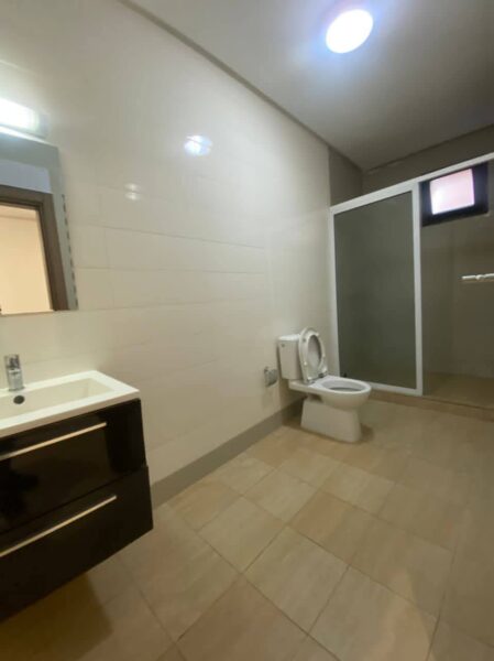 Location d'un appartement F3 de haut standing à la riviera bonoumin