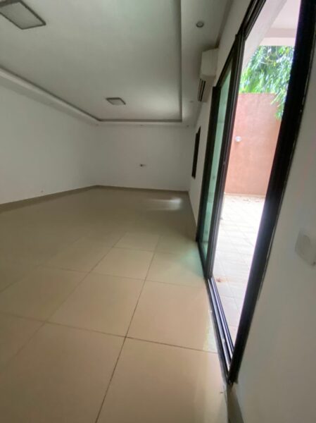 Location d'un appartement F3 de haut standing à la riviera bonoumin