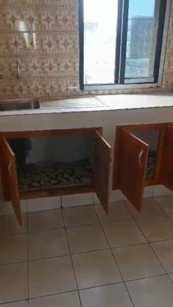 Location d'un appartement de 3 pièces sur Yopougon