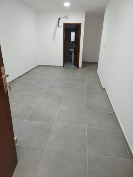 Location d'une villa basse de 5 pièces sur Cocody