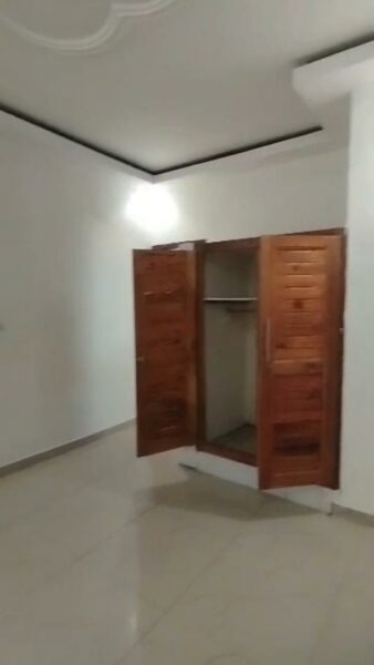 Location d'un 2 pièces staffé sur Azito