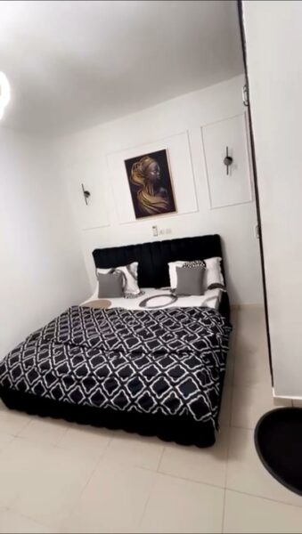 Location de mini chambre salon sur Angré nouveau chu