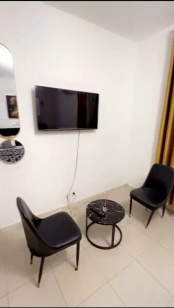 Location de mini chambre salon sur Angré nouveau chu