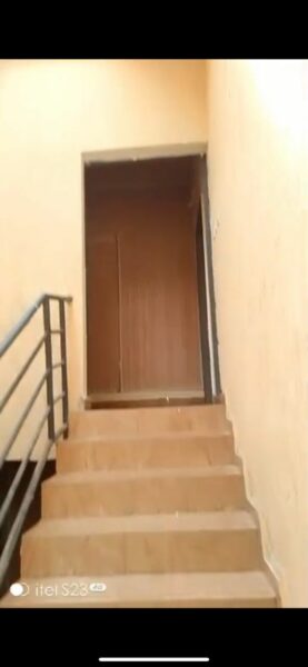 Location d'un appartement de 3 pièces sur Yopougon