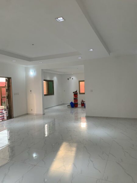 Location d'une villa duplex de 4 pièces sur Cocody Riviera