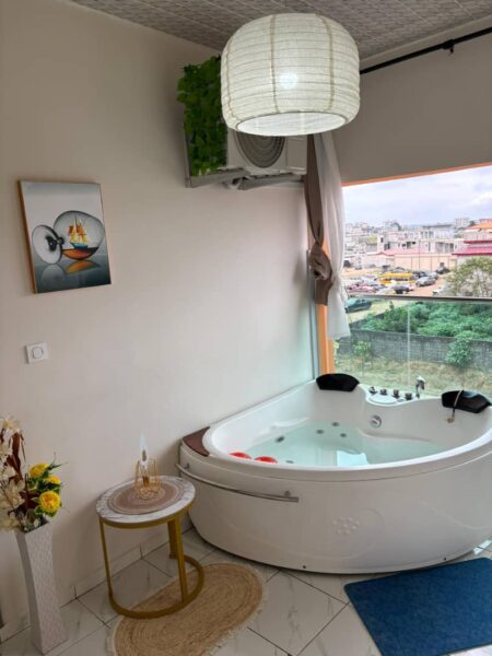 Location d'une résidence meublée sur Angré Djorogobité