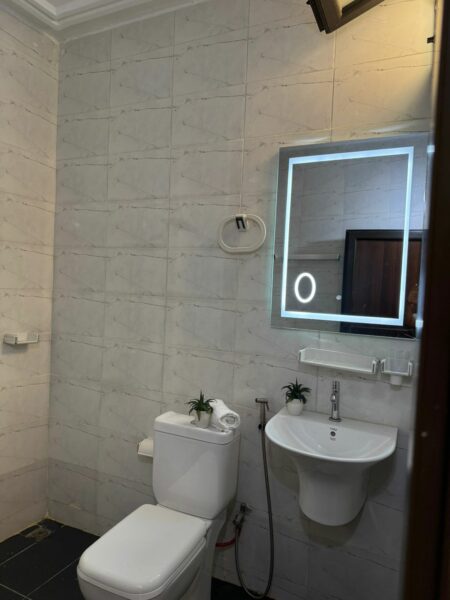 Location de studio meublé sur Angré chateau