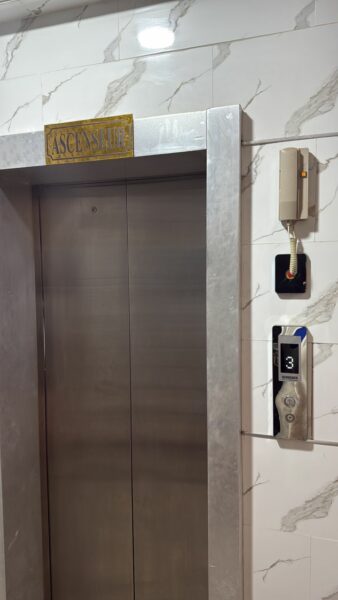 Location de studio meublé sur Angré chateau