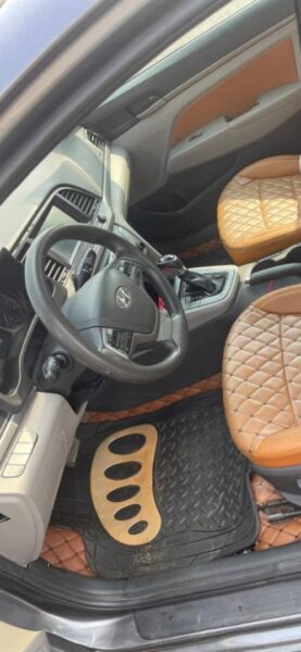 Location de Hyundai Elantra 2018 sur Abidjan