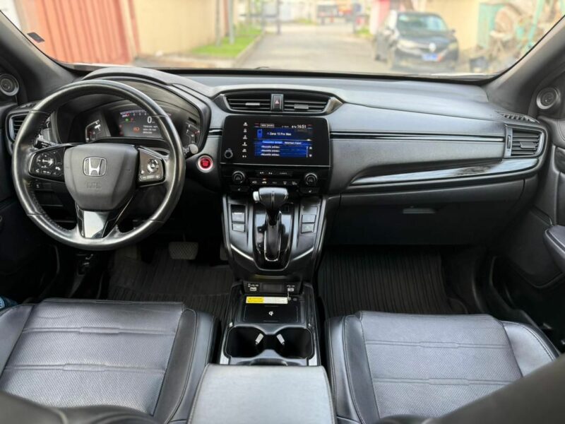 Location d'un SUV Mitsubishi RVR sur Abidjan