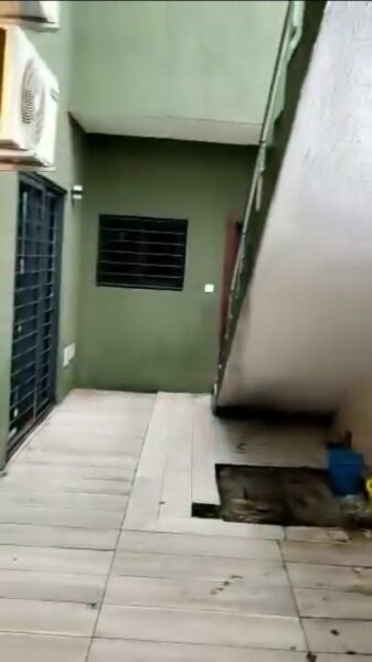 Location d'une Villa duplex de 5 pièces sur Yopougon Mamie Adjoua