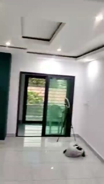 Location d'une Villa duplex de 5 pièces sur Yopougon Mamie Adjoua