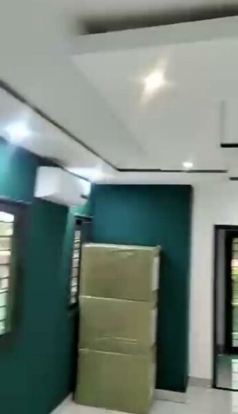 Location d'une Villa duplex de 5 pièces sur Yopougon Mamie Adjoua