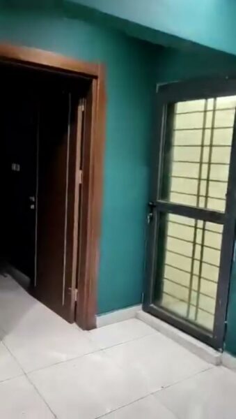 Location d'une Villa duplex de 5 pièces sur Yopougon Mamie Adjoua