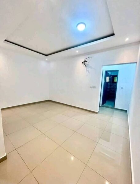 Location d'un appartement 2 pièce haut standing sur M'badon