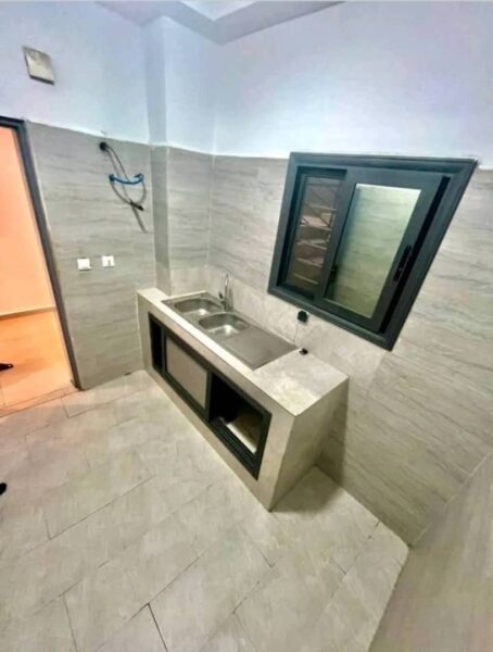 Location d'un appartement 2 pièce haut standing sur M'badon