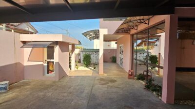 Location d'une Villa duplex de 8 pièces sur Angré