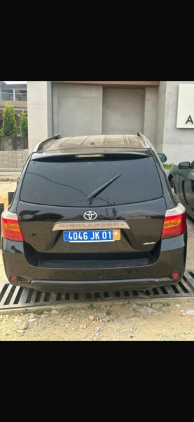 Location de SUV Toyota RAV4 sur Abidjan