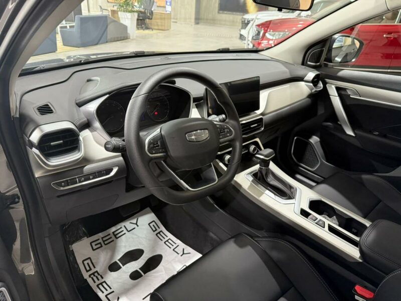 Location d'un SUV Geely sur Abidjan