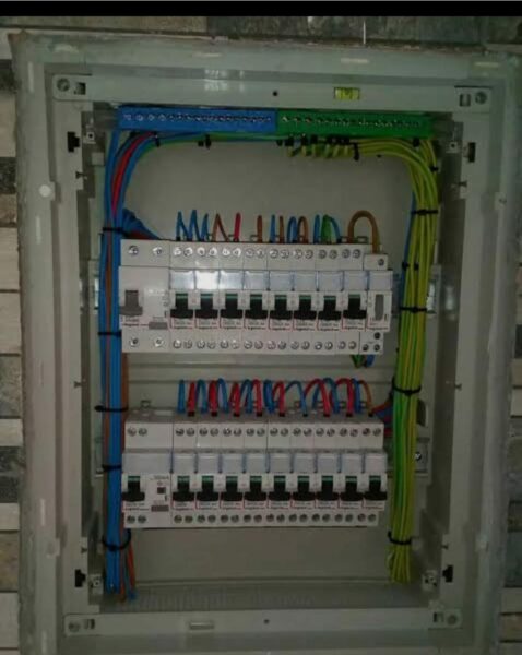 Electricien professionnel à vôtre service