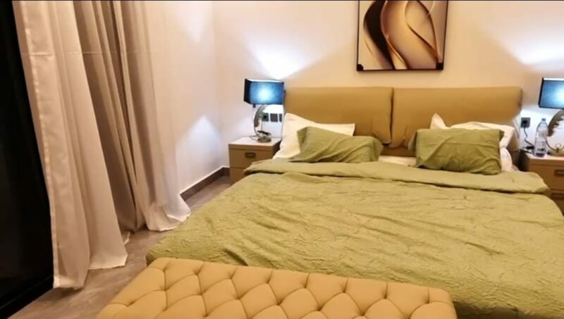 Location d'une Villa Triplex de haut standing sur M'badon